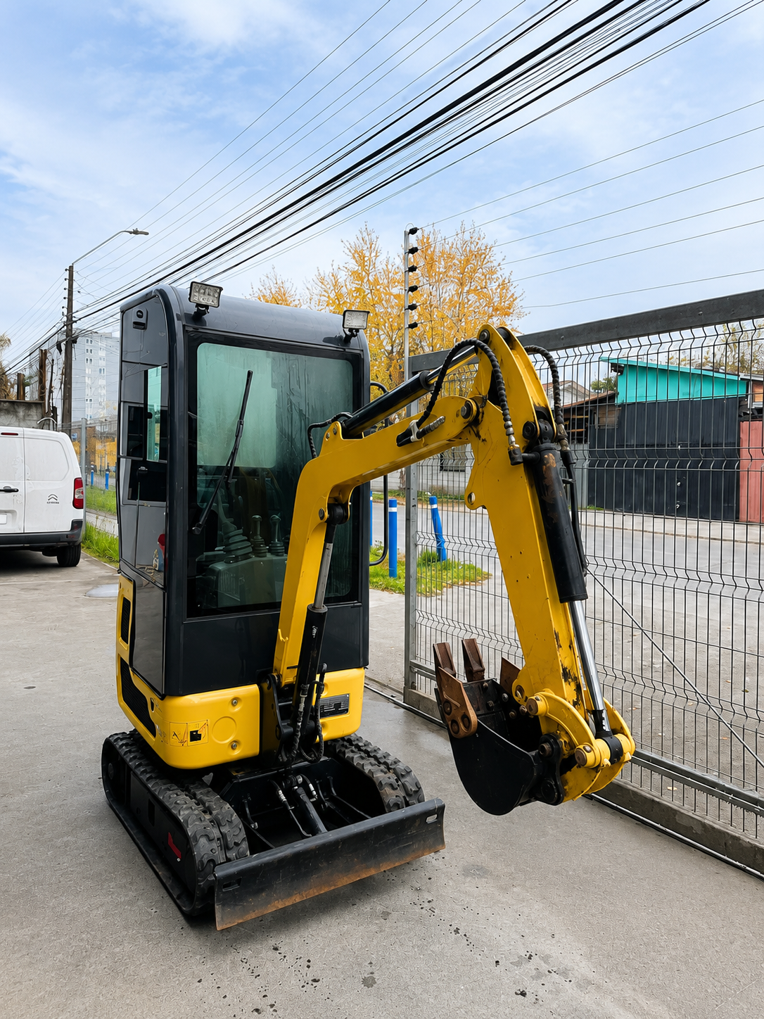 MINIEXCAVADORA 1 TONELADA